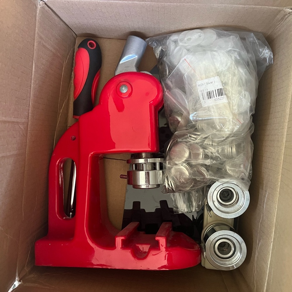 metal 1” buttonmaker full set (including button maker materials)